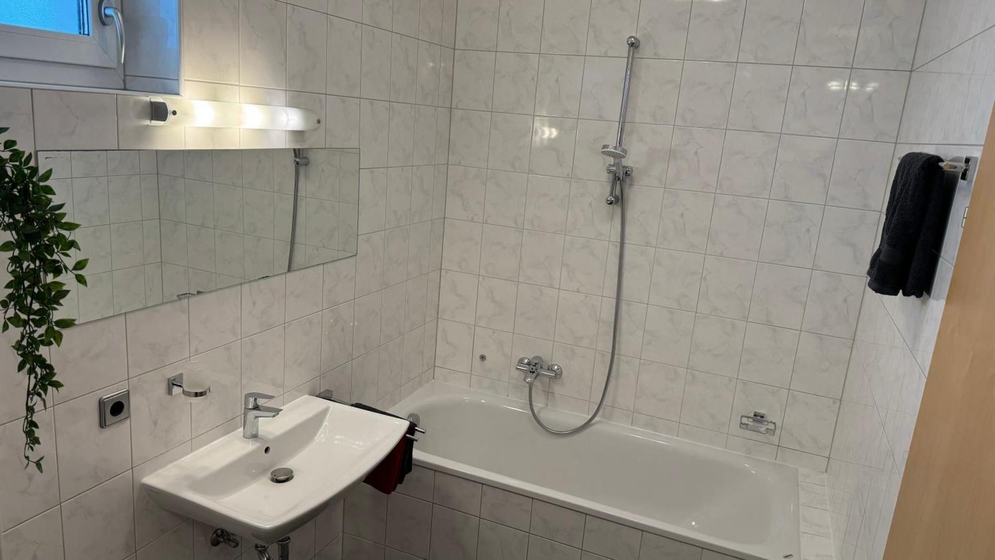 City Apartement Linz Fuer 5 Gaeste Mit Self-Checkin Und Kueche Exterior foto