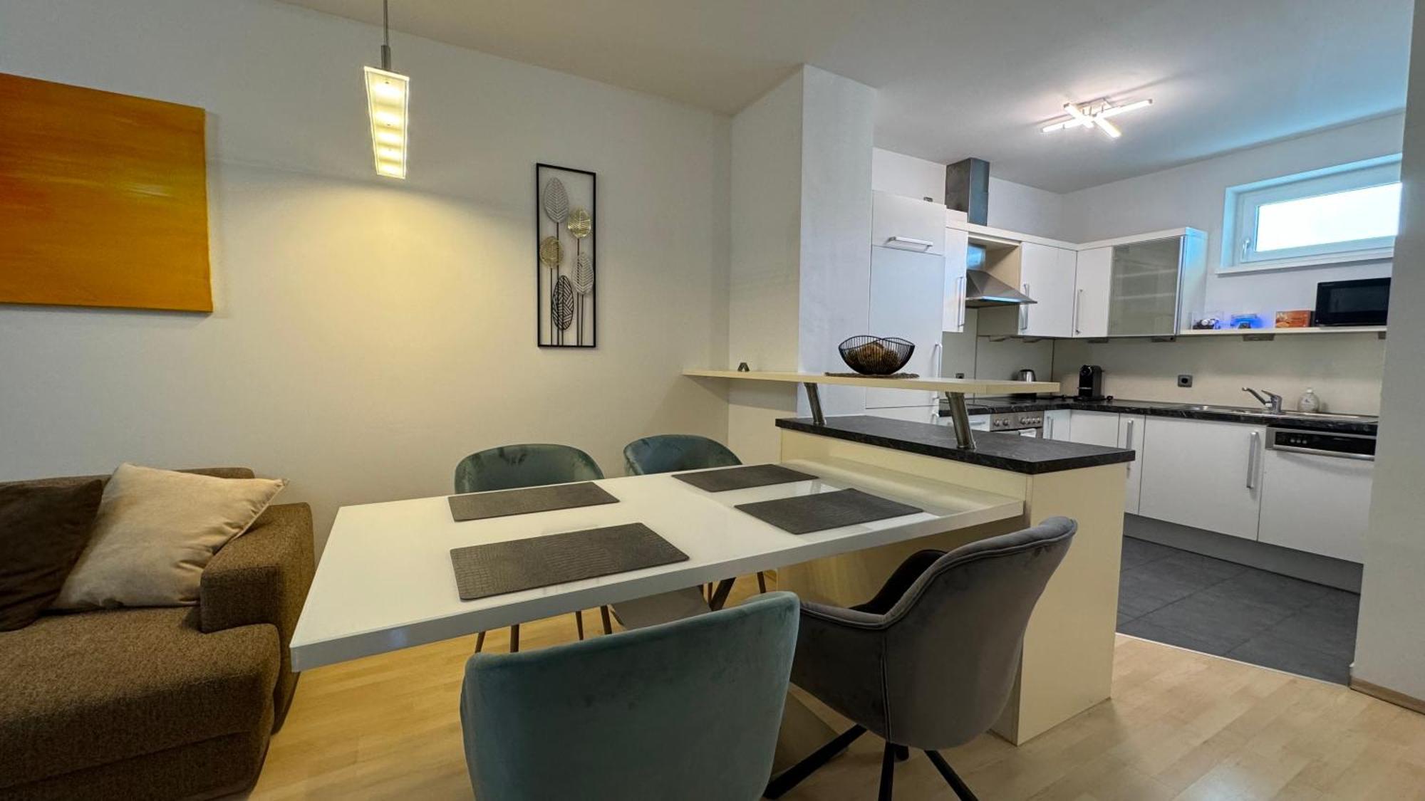 City Apartement Linz Fuer 5 Gaeste Mit Self-Checkin Und Kueche Exterior foto